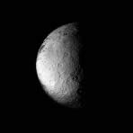 Voyager 2 - Iapetus 2